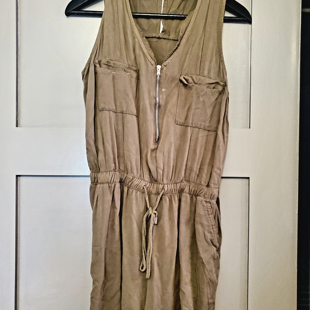 Streetwear Society Tan Scoop Neck Sleeveless Jumpsuit